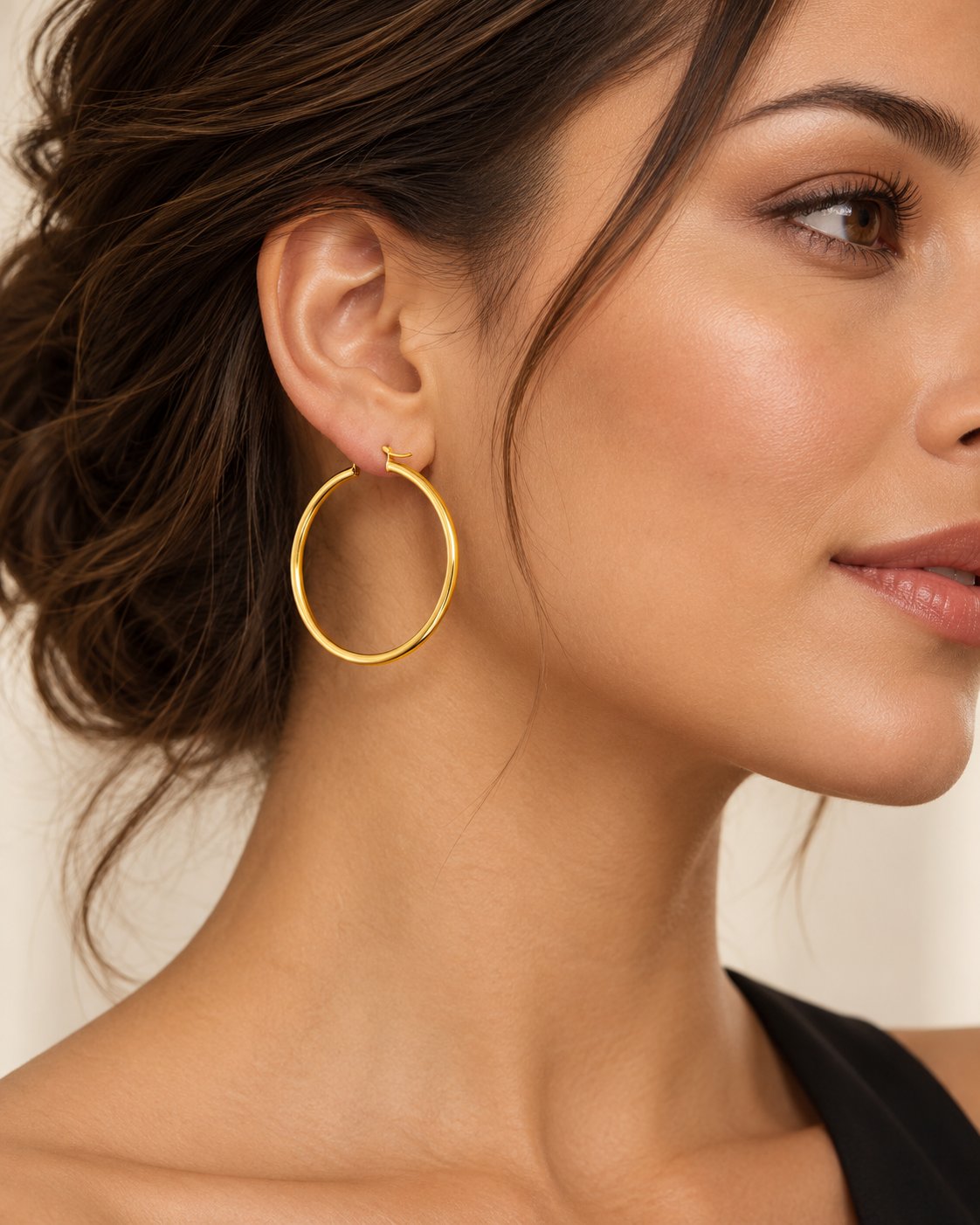 Classic polished gold hoop earrings